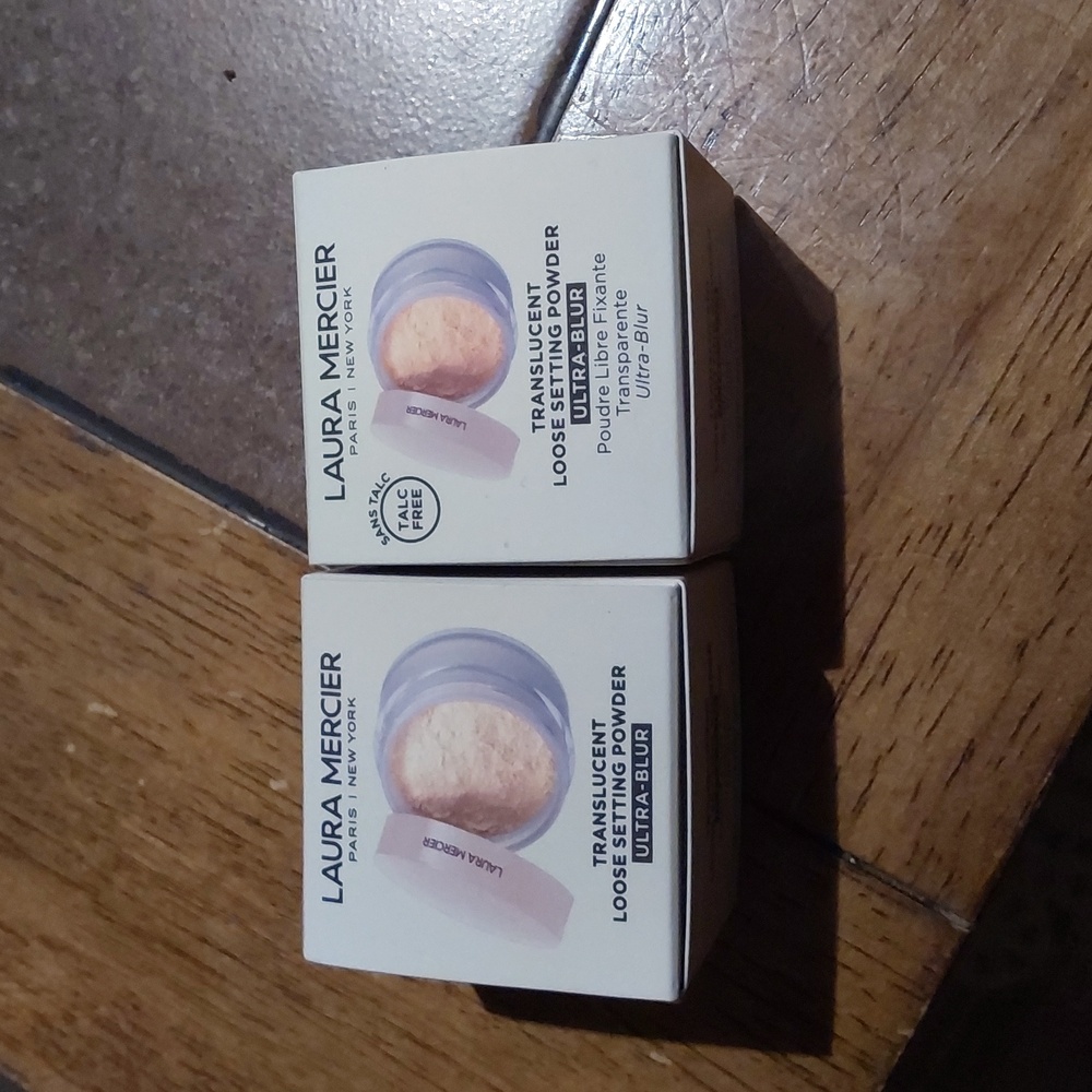 BRAND NEW SETTING POWDER